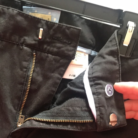 EUC Women’s Eddie Bauer Mercer ankle fit Pants - Picture 3 of 6